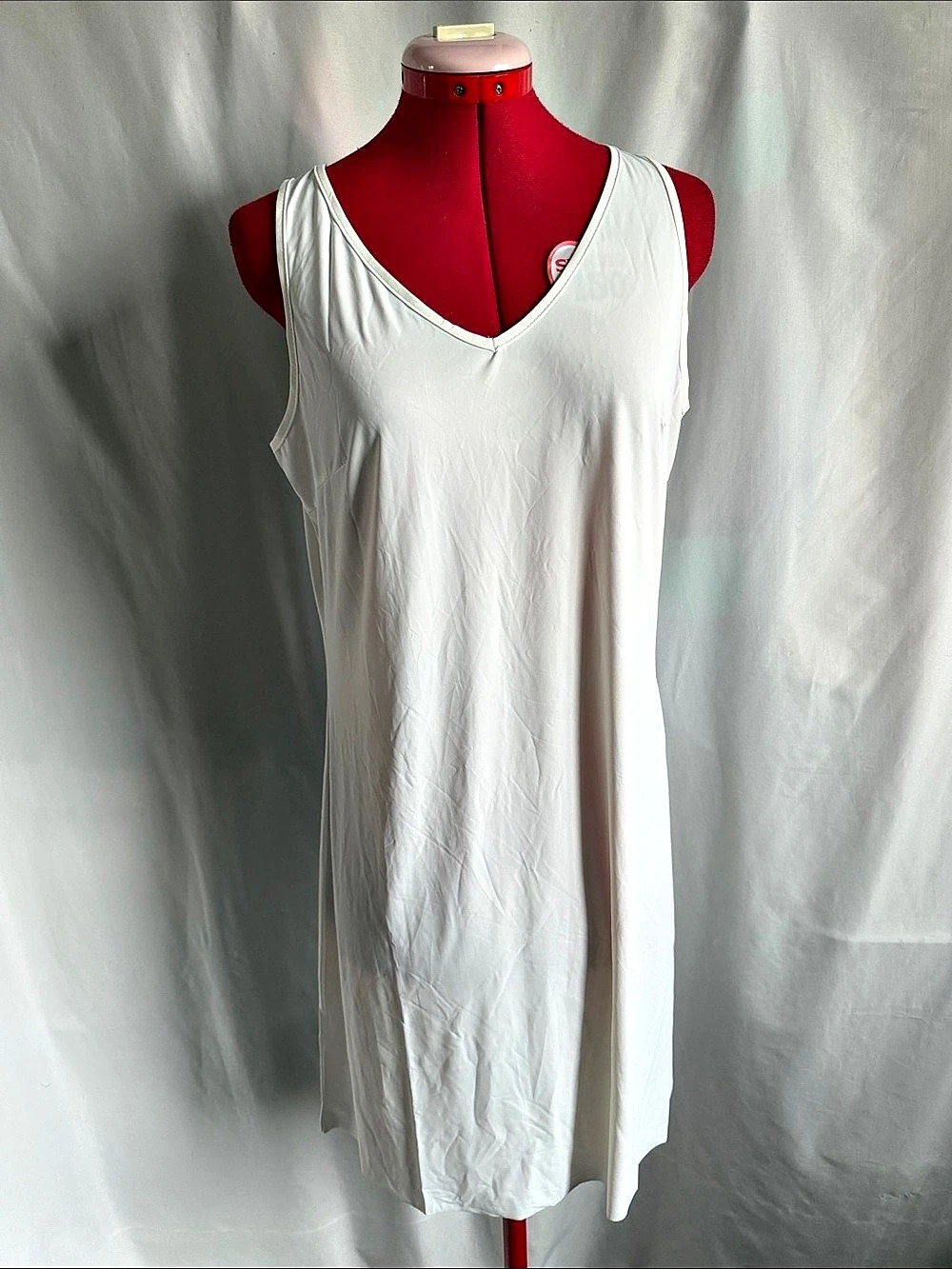 Sleeveless Midi Dress in White Large Like New